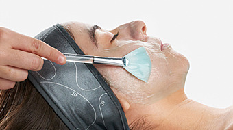 10 redenen om een Dermalogica gezichtsbehandeling te boeken